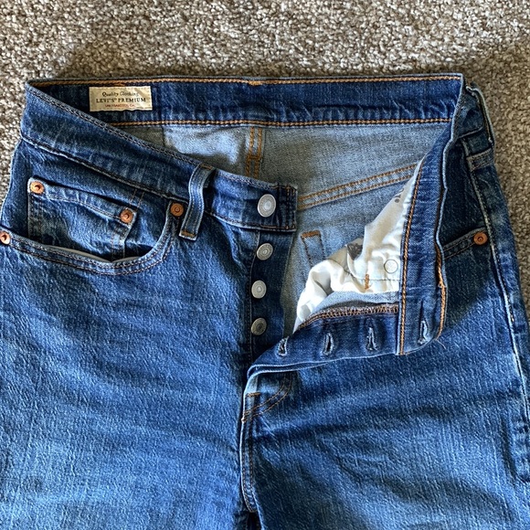 Levi Strauss Jeans - Picture 2 of 5